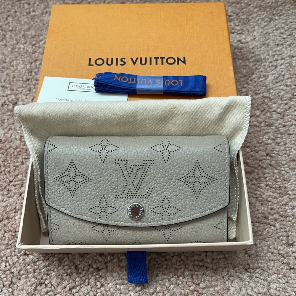 Louis Vuitton Monogram Empreinte turtle dove Wallet/Card Case